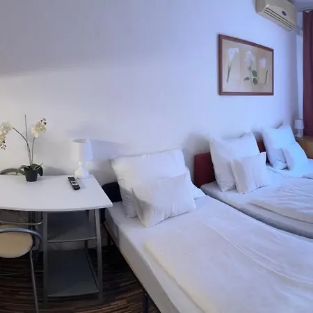 Hermina Apartmanok Victor Hugo Utca * Boedapest